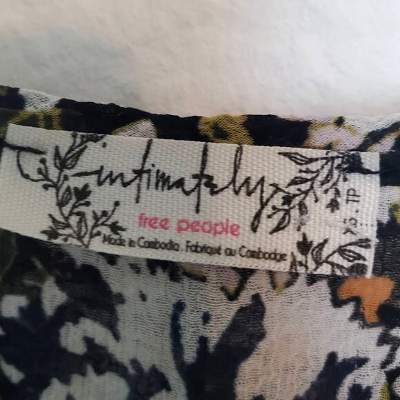 Intimately Free People Cottage Floral Bodysuit XS Ruffle Blousy Whimsy Fairy Top - Picture 4 of 10